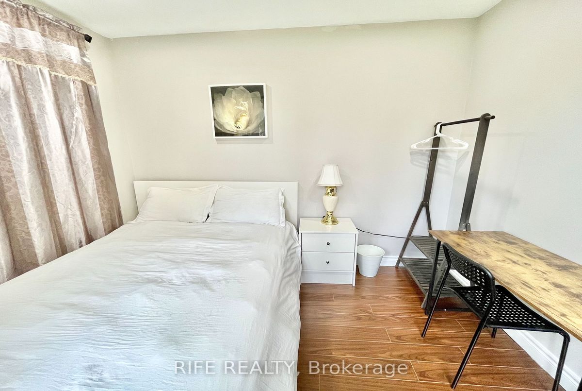 298 Empress Avenue S 298 Empress Avenue S Toronto C14