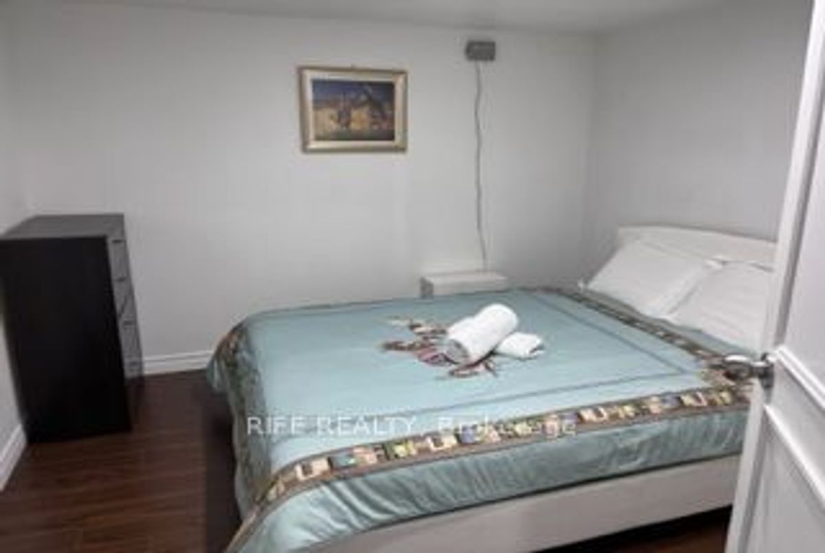 298 Empress Avenue S 298 Empress Avenue S Toronto C14