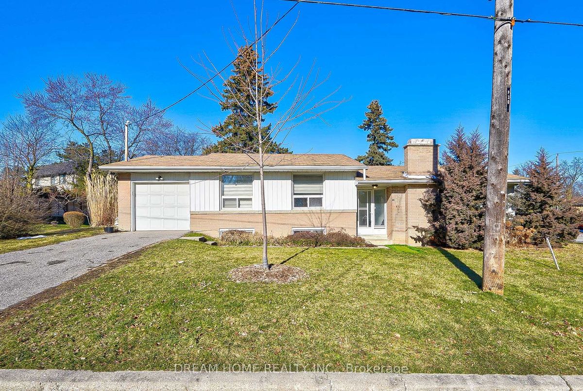 30 Caswell Dr 30 Caswell Dr Toronto