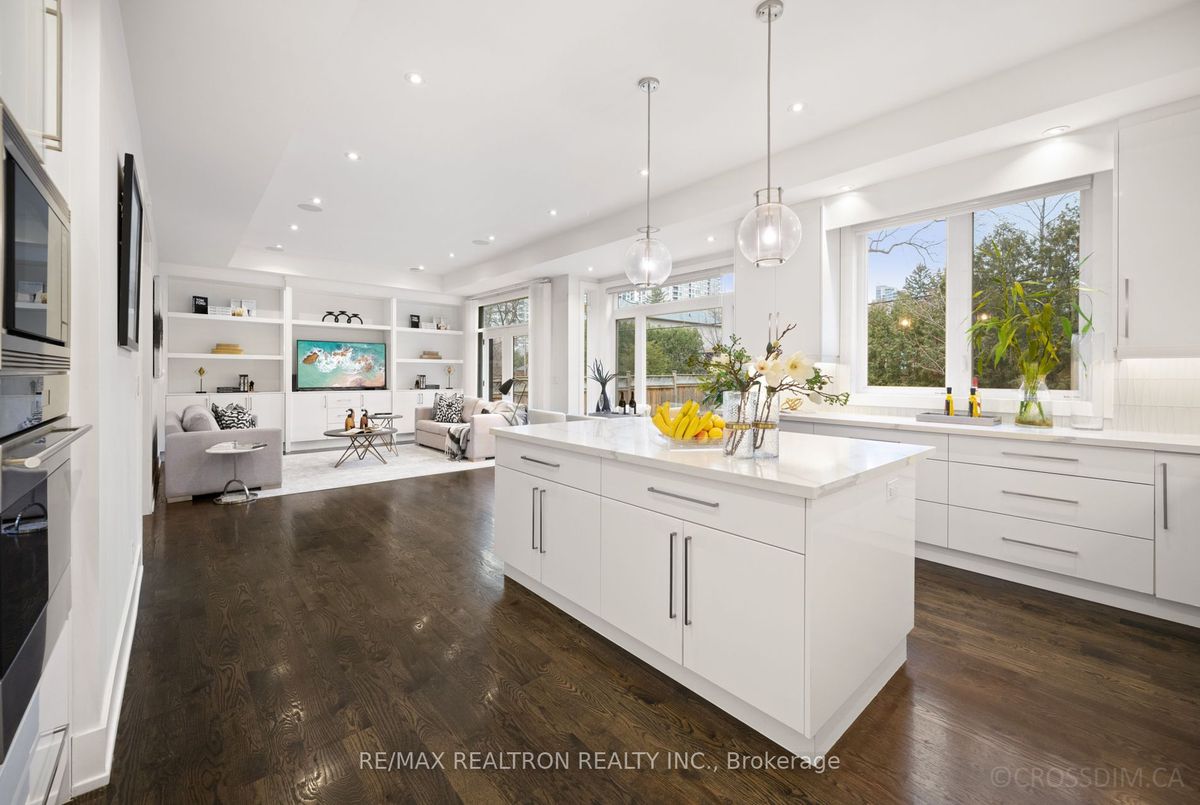 76 Empress Avenue 76 Empress Avenue Toronto C14