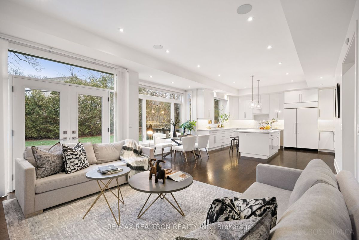 76 Empress Avenue 76 Empress Avenue Toronto C14