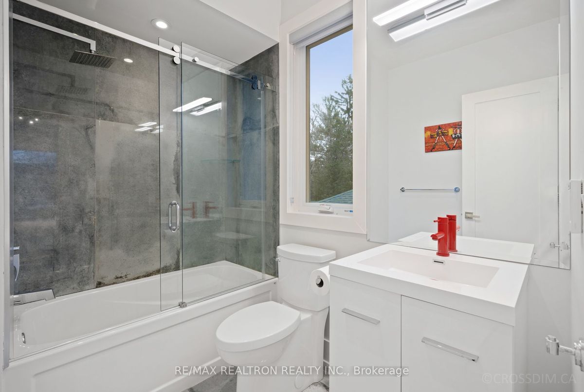 76 Empress Avenue 76 Empress Avenue Toronto C14