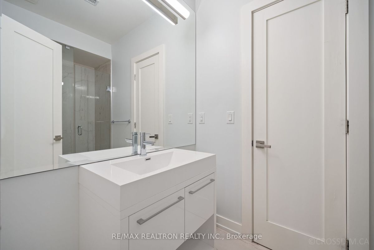 76 Empress Avenue 76 Empress Avenue Toronto C14