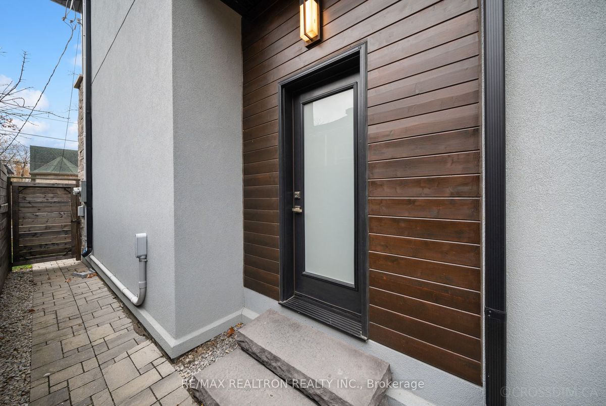 76 Empress Avenue 76 Empress Avenue Toronto C14