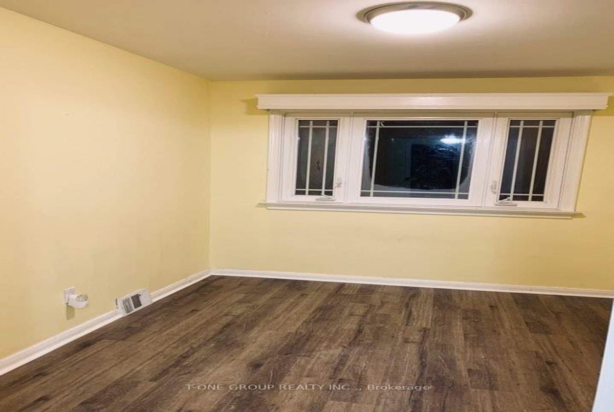 168 Mckee Avenue 168 Mckee Avenue Toronto C14