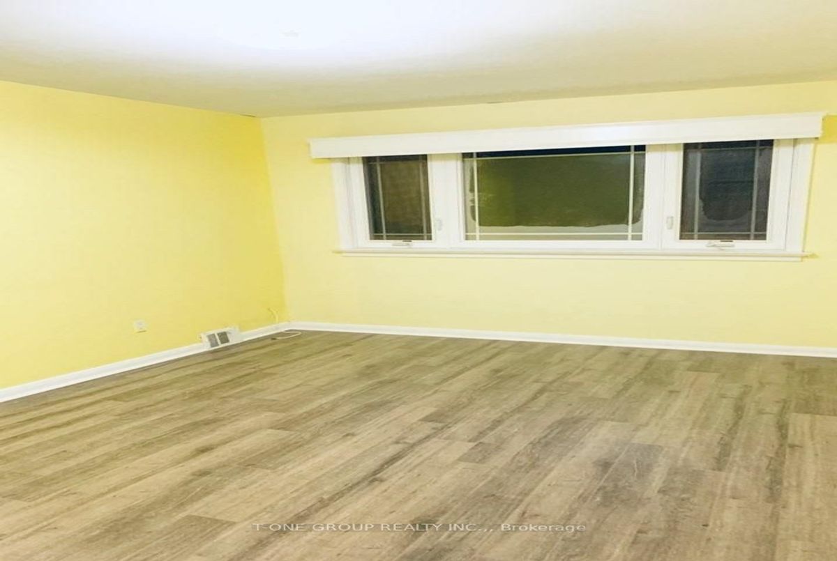 168 Mckee Avenue 168 Mckee Avenue Toronto C14