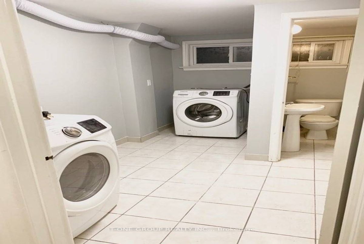 168 Mckee Avenue 168 Mckee Avenue Toronto C14