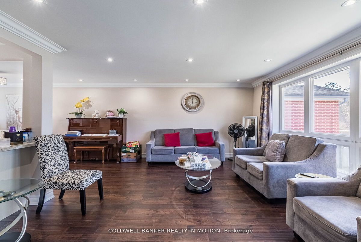 3 Alamosa Drive 3 Alamosa Drive Toronto C15