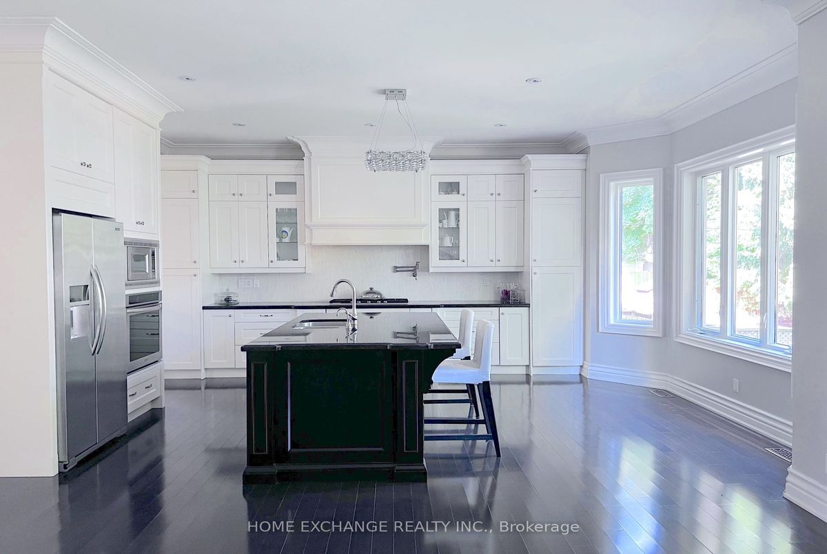 172 Alfred Avenue 172 Alfred Avenue Toronto C14