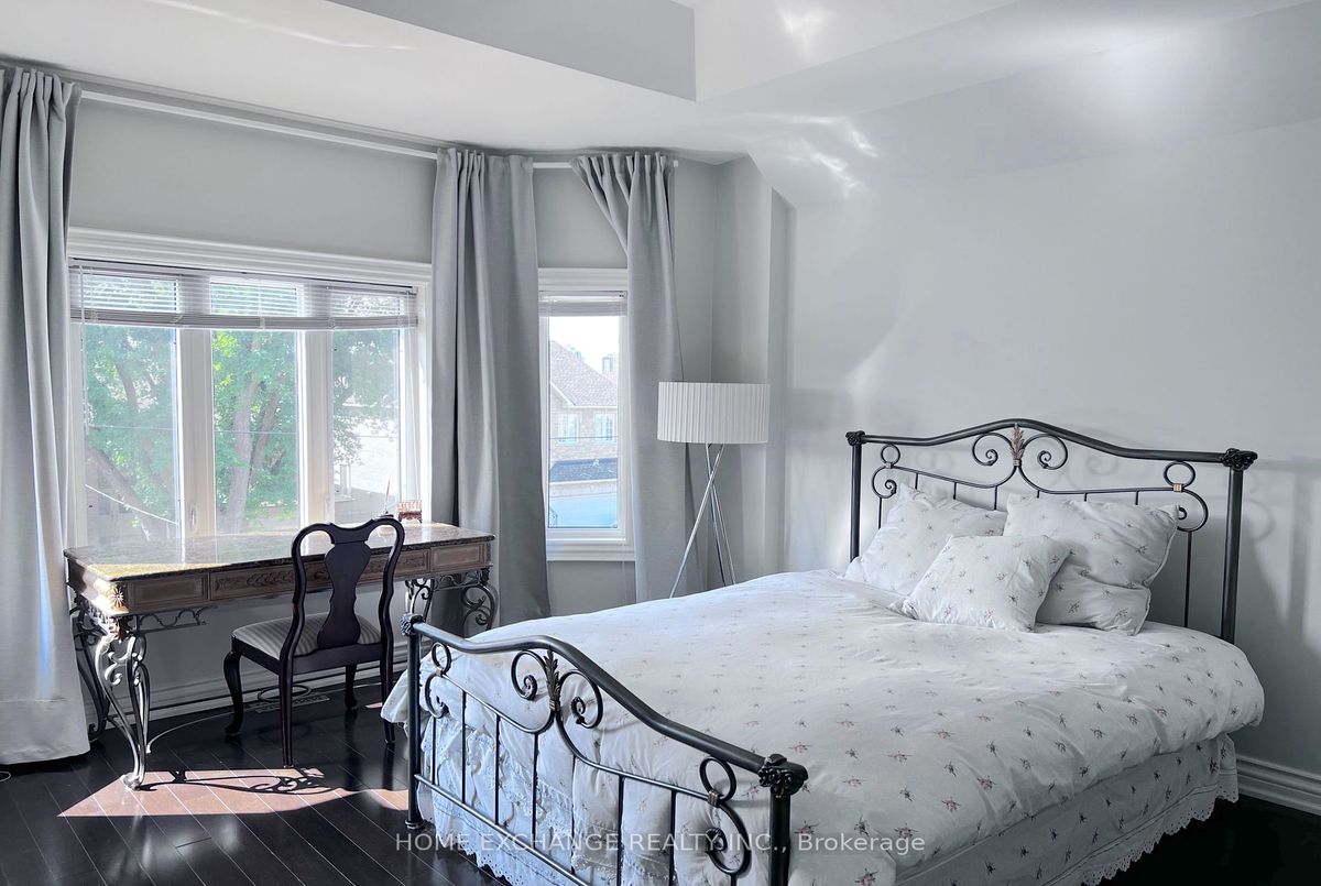 172 Alfred Avenue 172 Alfred Avenue Toronto C14