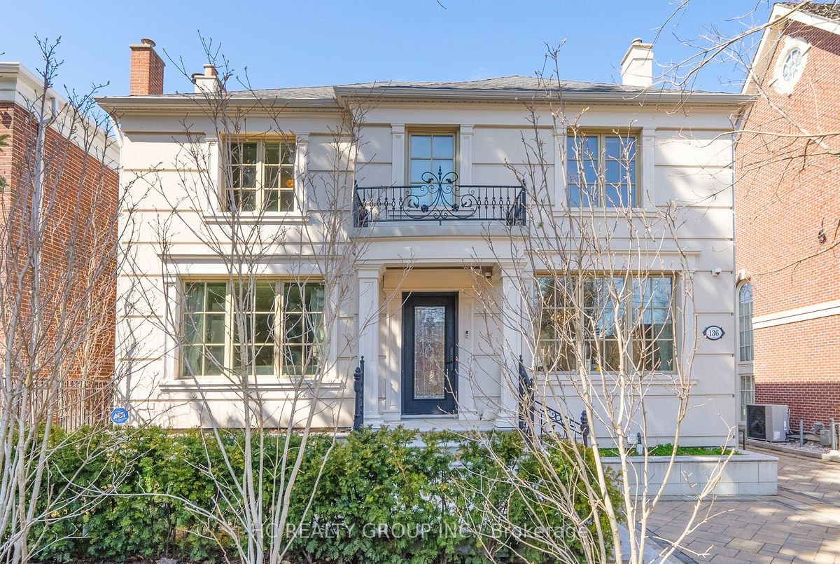 136 Kilbarry Road 136 Kilbarry Road Toronto C03