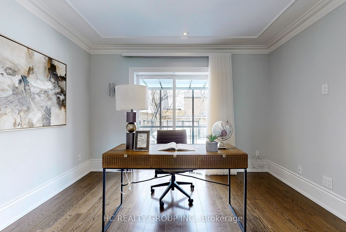 136 Kilbarry Road 136 Kilbarry Road Toronto C03