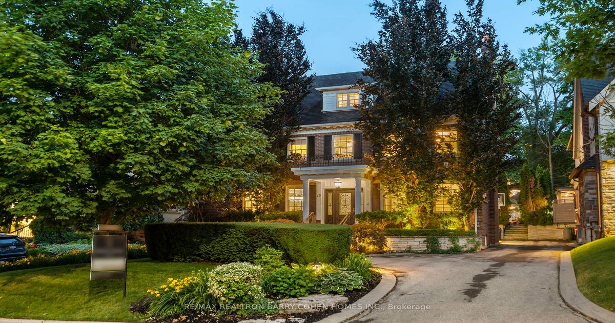 15 Hillholm Rd Toronto