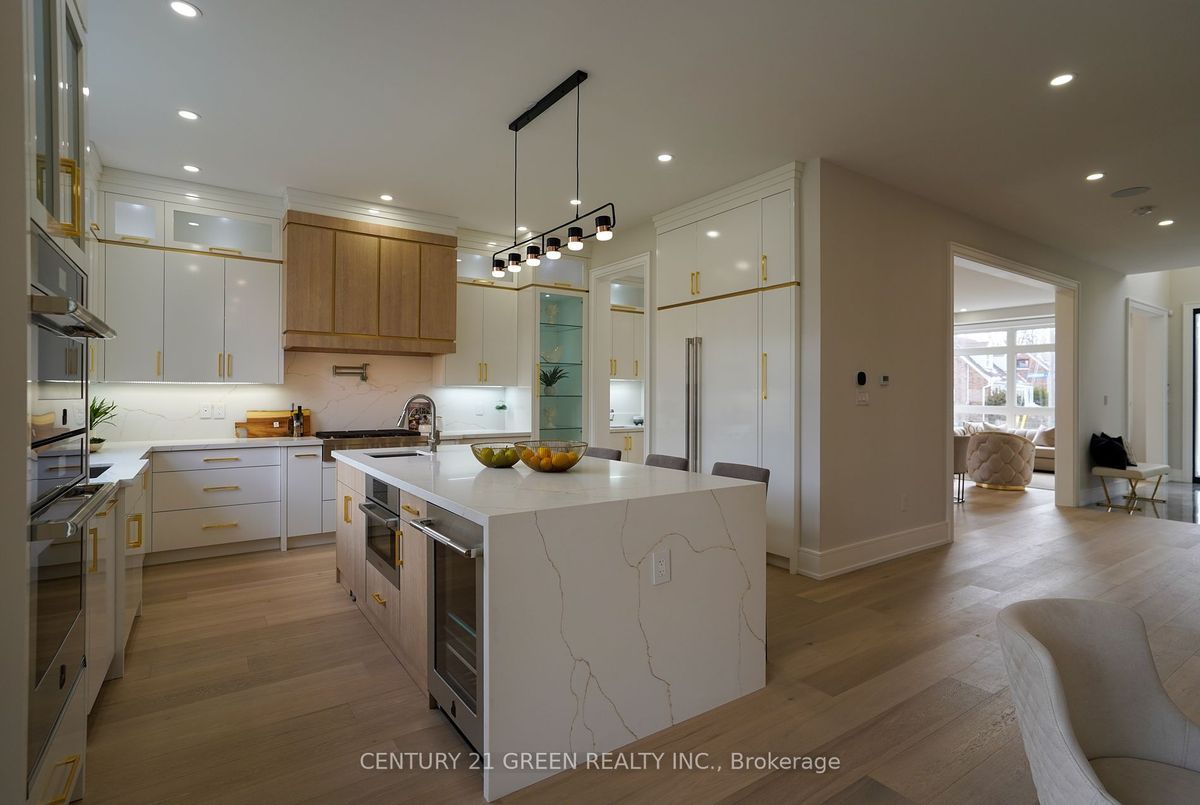 49 Grantbrook St 49 Grantbrook St Toronto