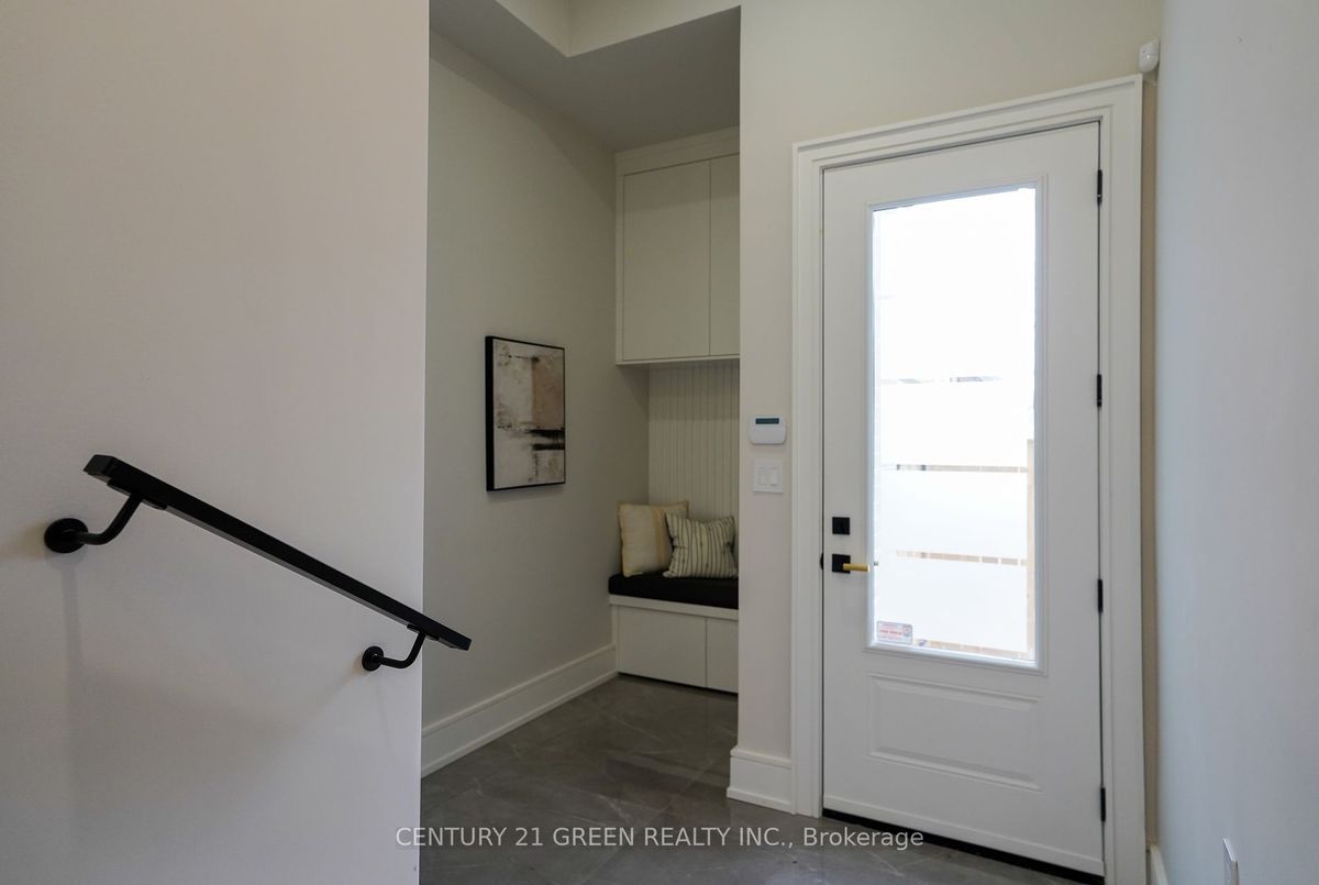 49 Grantbrook St 49 Grantbrook St Toronto