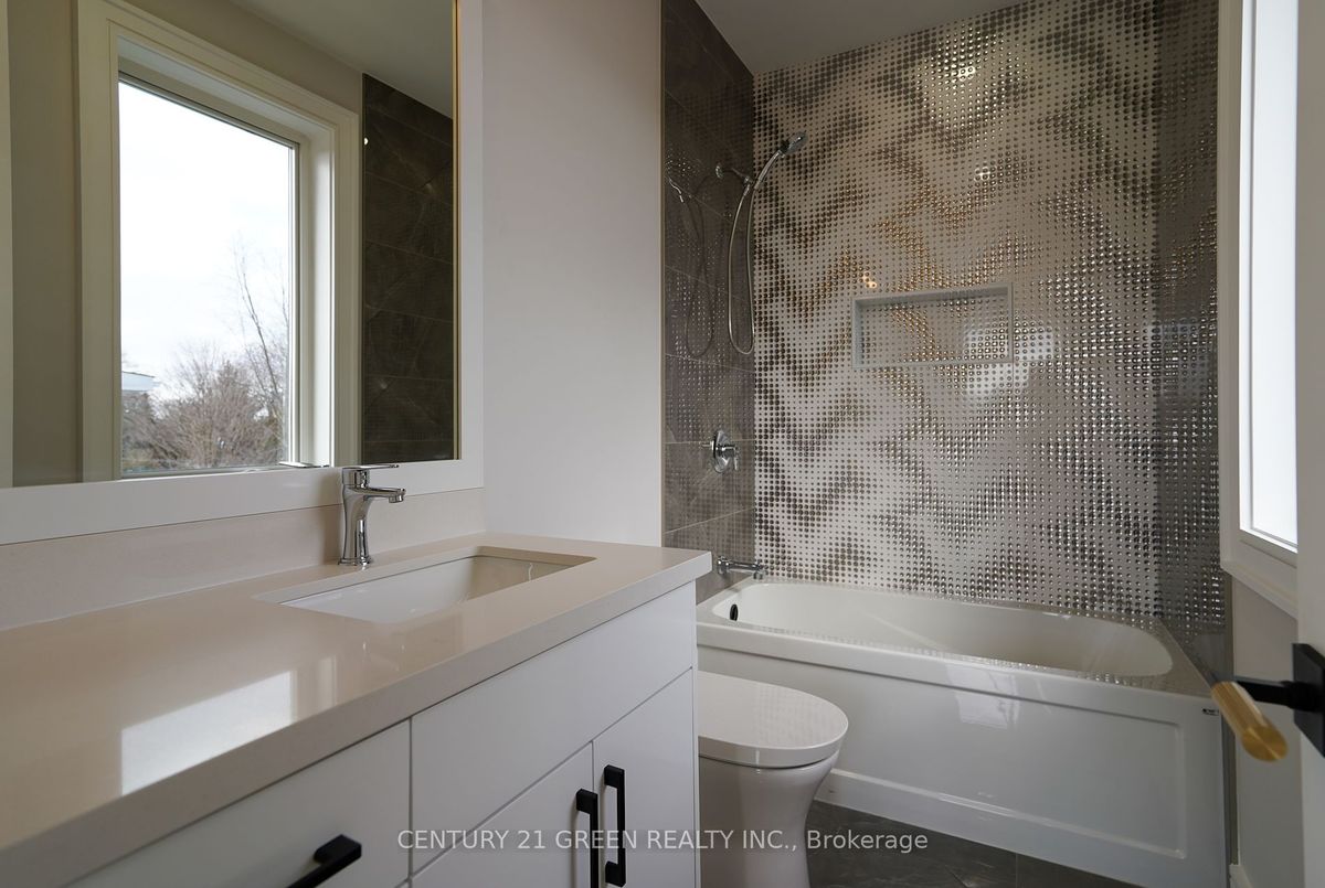 49 Grantbrook St 49 Grantbrook St Toronto