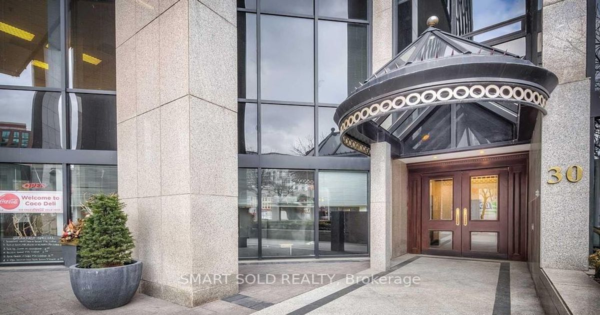 2202-30 Wellington Street E Toronto C08