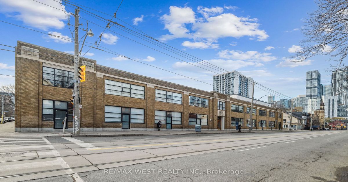 111-365 Dundas Street E Toronto C08