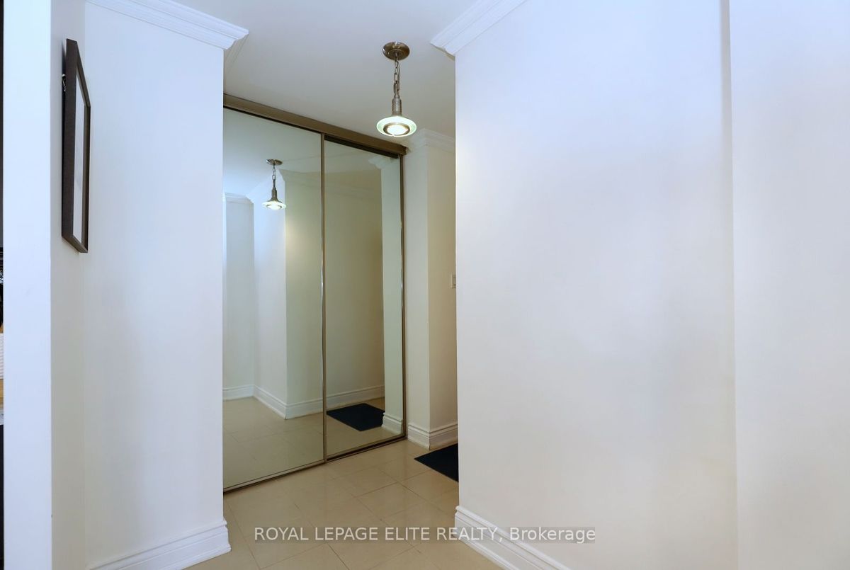 904-95 LOMBARD Street 904-95 LOMBARD Street Toronto C08