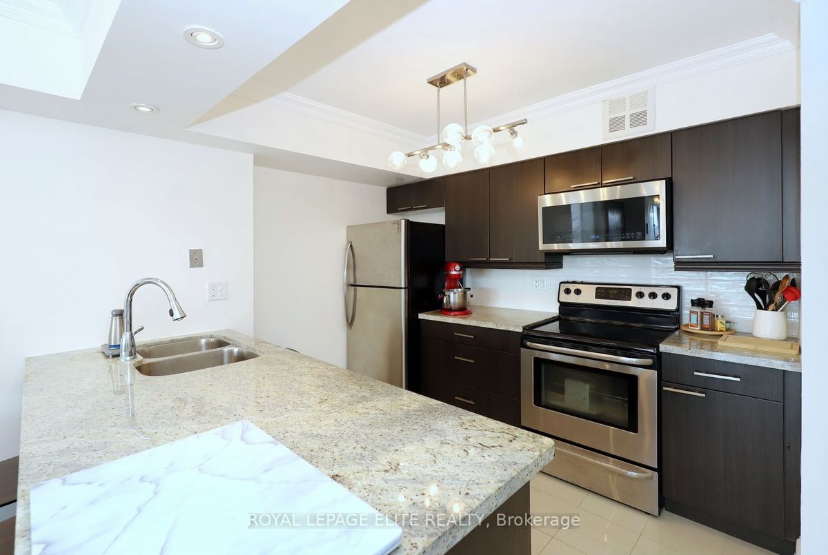 904-95 LOMBARD Street 904-95 LOMBARD Street Toronto C08
