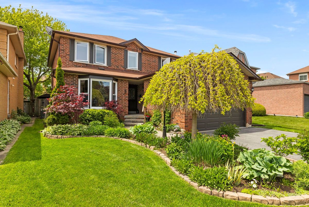 1586 Saugeen Drive 1586 Saugeen Drive Pickering