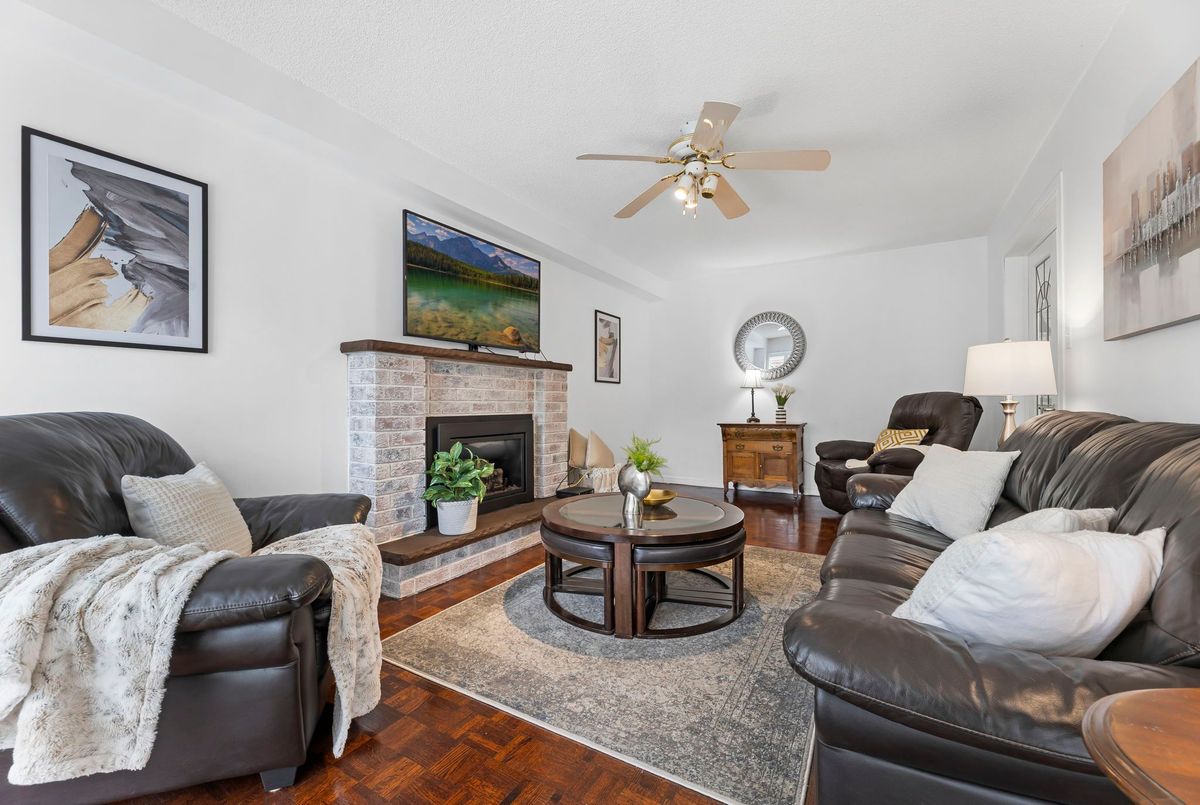 1586 Saugeen Drive 1586 Saugeen Drive Pickering