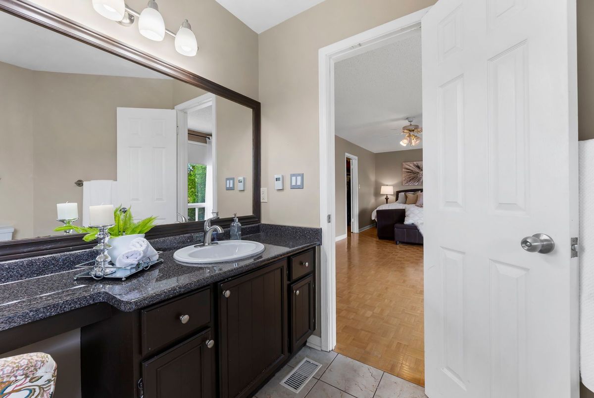 1586 Saugeen Drive 1586 Saugeen Drive Pickering