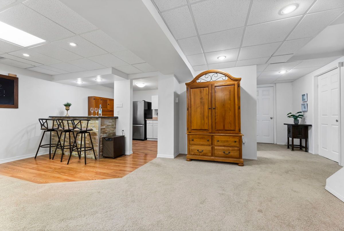 1586 Saugeen Drive 1586 Saugeen Drive Pickering
