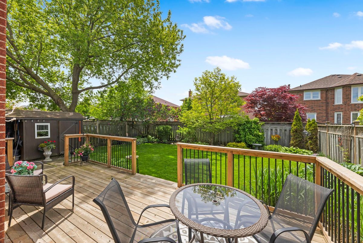 1586 Saugeen Drive 1586 Saugeen Drive Pickering