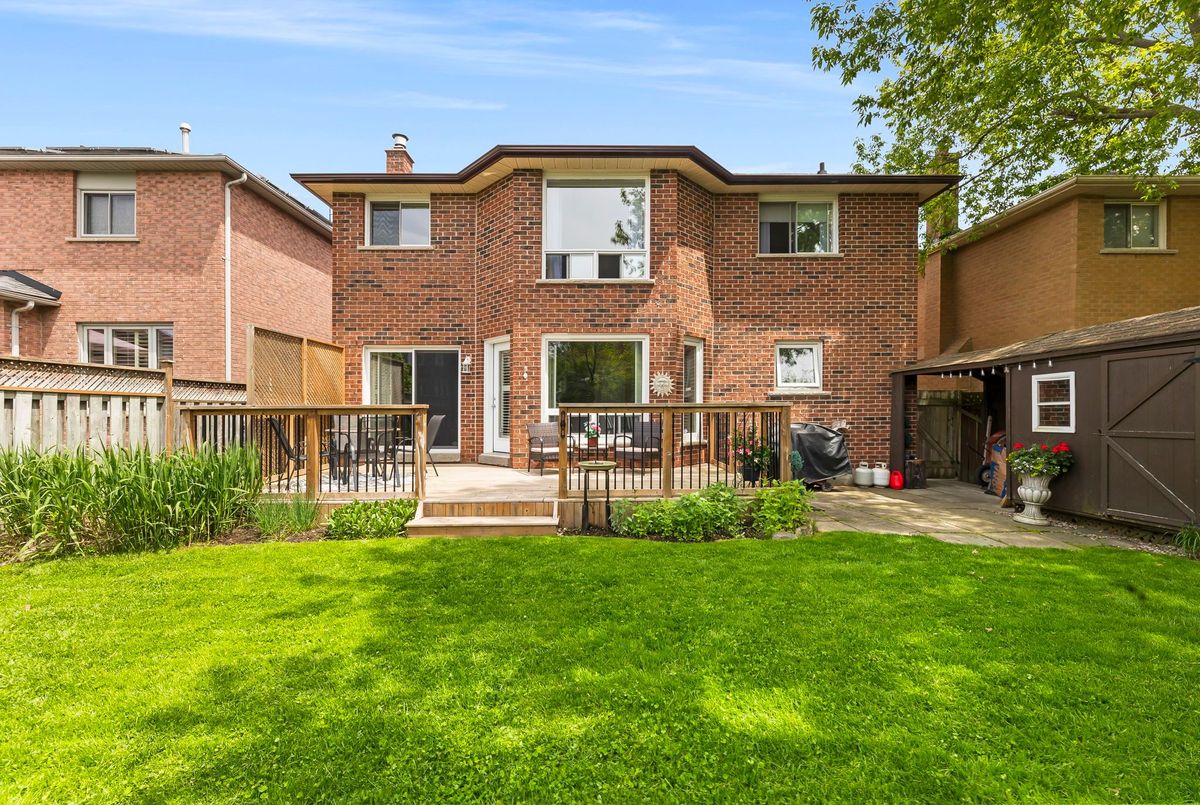 1586 Saugeen Drive 1586 Saugeen Drive Pickering