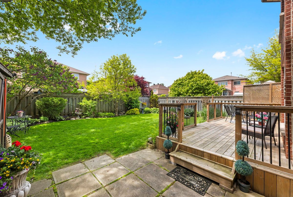 1586 Saugeen Drive 1586 Saugeen Drive Pickering