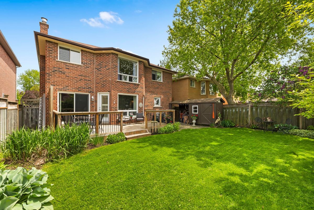 1586 Saugeen Drive 1586 Saugeen Drive Pickering