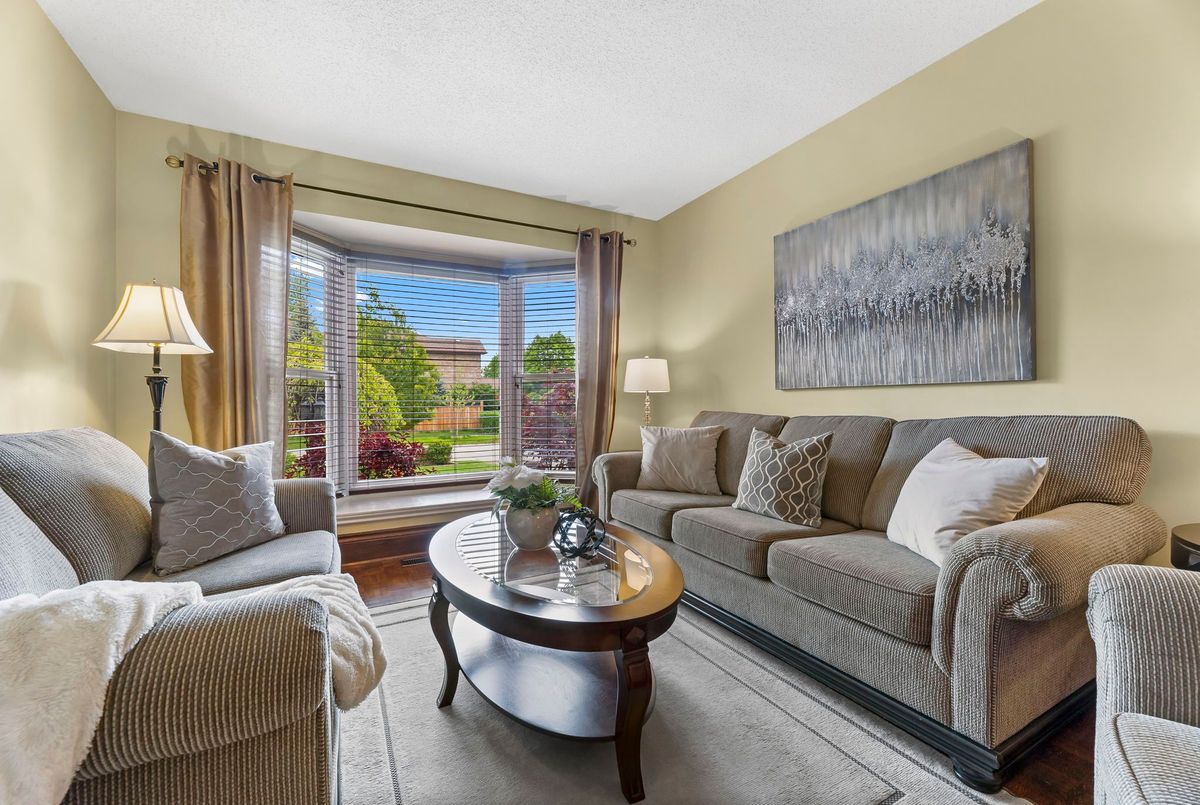 1586 Saugeen Drive 1586 Saugeen Drive Pickering