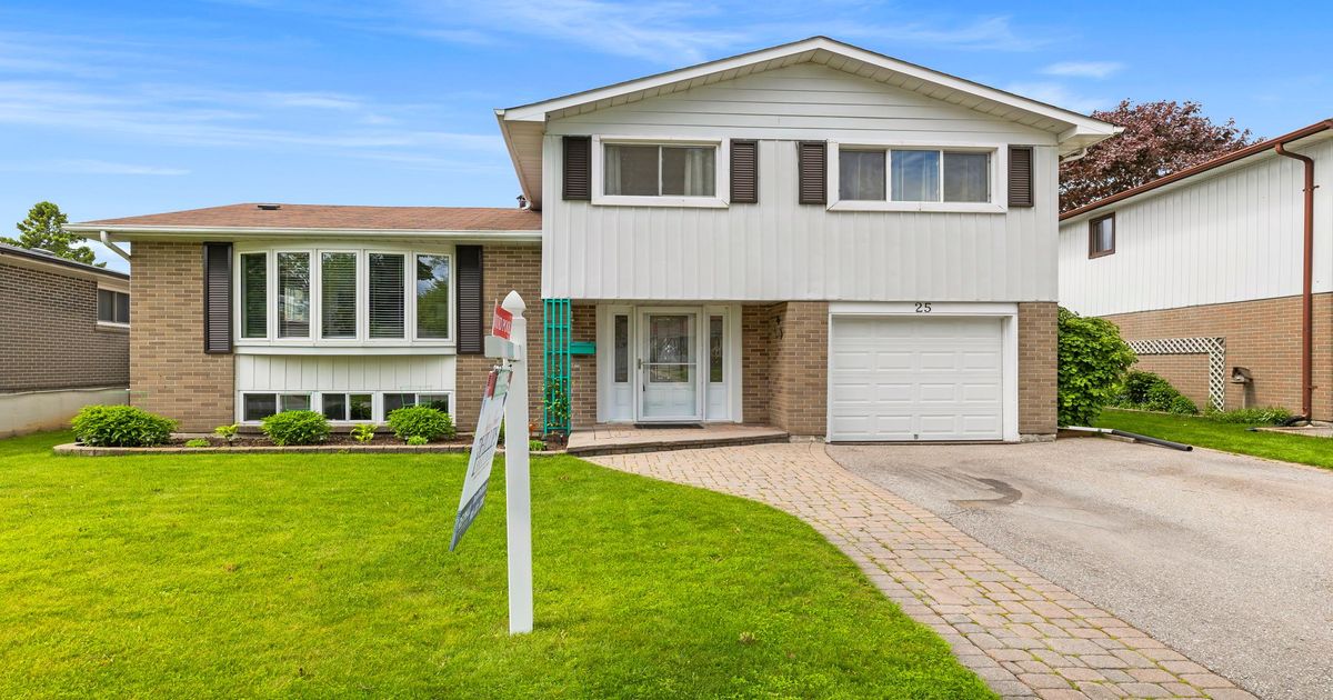 25 Cowling Crescent Ajax