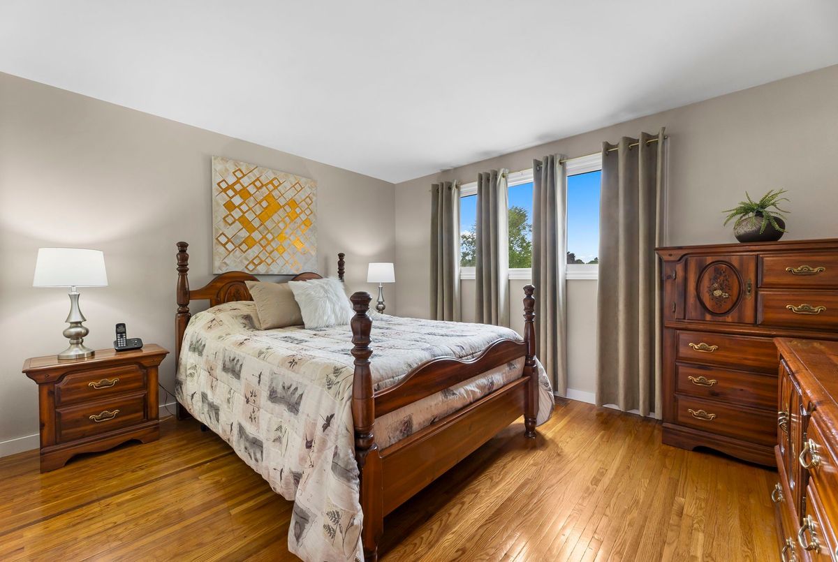 25 Cowling Crescent 25 Cowling Crescent Ajax