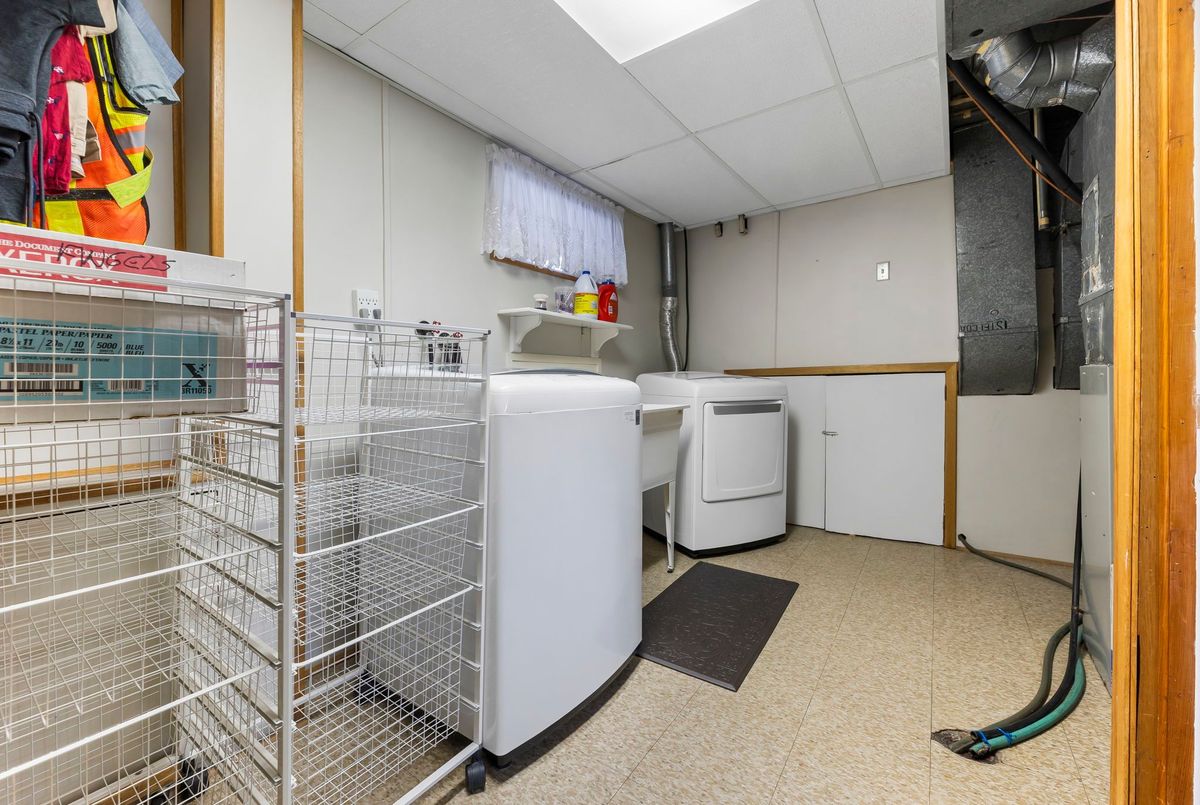 25 Cowling Crescent 25 Cowling Crescent Ajax