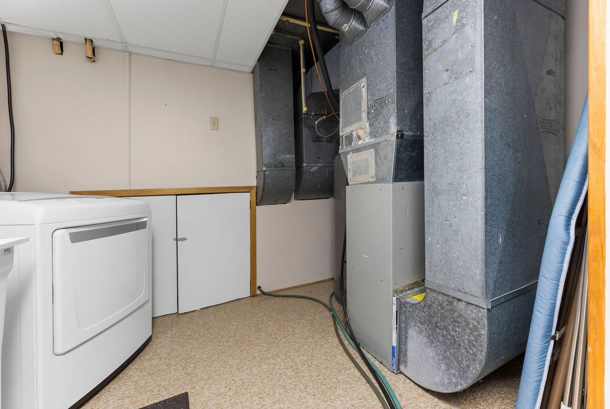 25 Cowling Crescent 25 Cowling Crescent Ajax