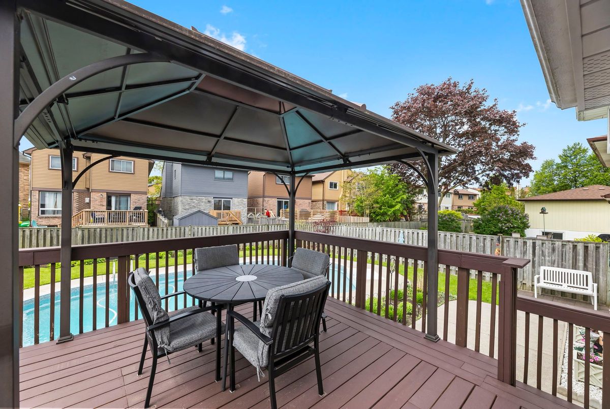 25 Cowling Crescent 25 Cowling Crescent Ajax