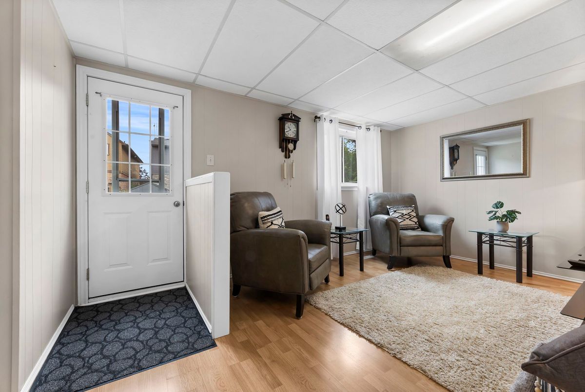 25 Cowling Crescent 25 Cowling Crescent Ajax
