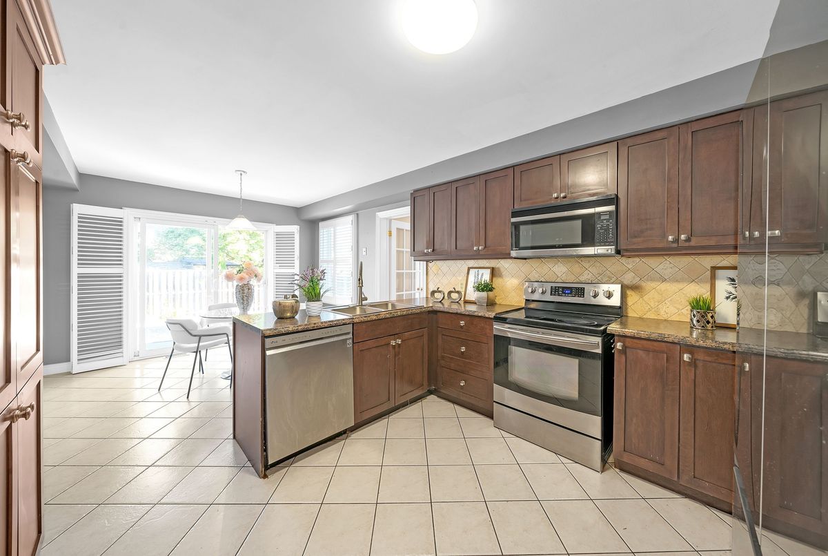 955 Snowbird Street 955 Snowbird Street Oshawa
