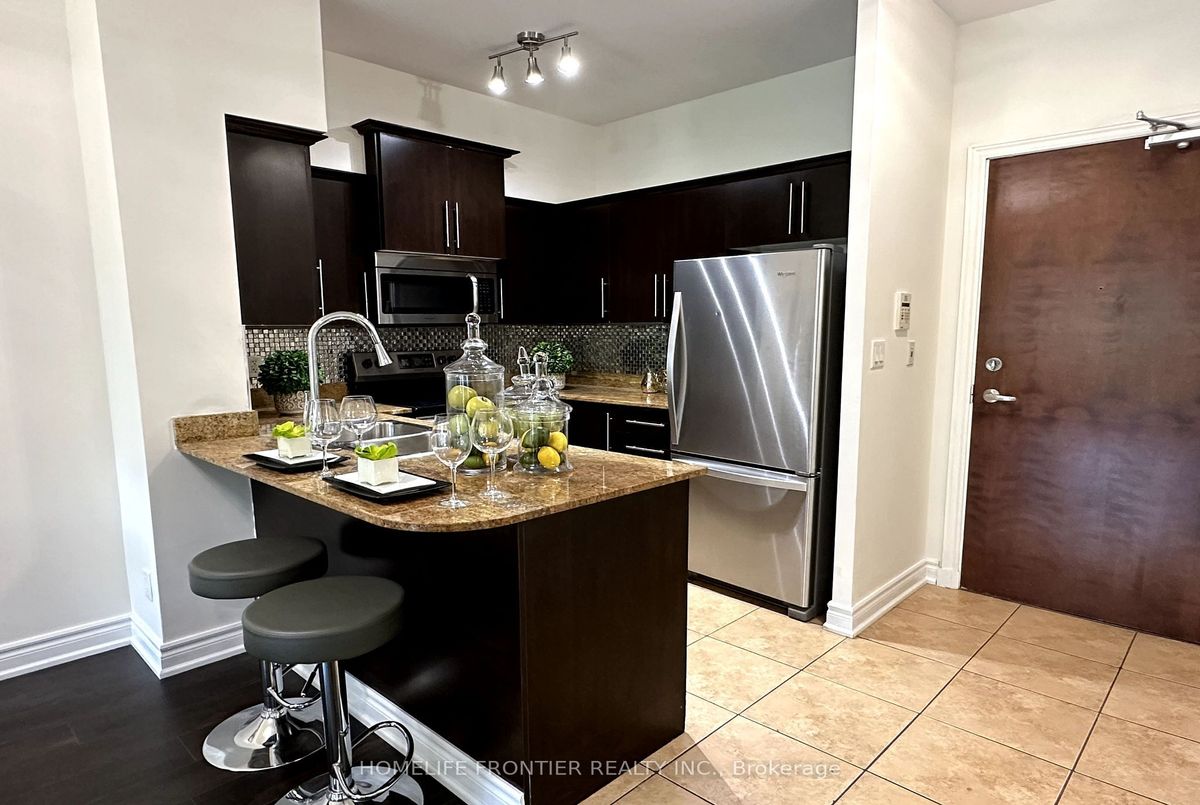 B-6 Rosebank Drive B-6 Rosebank Drive Toronto E11