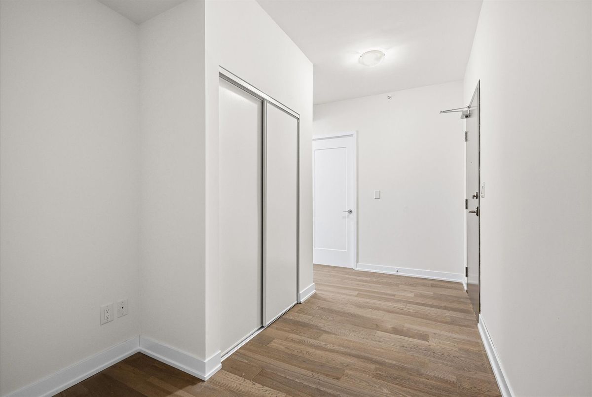 409-1350 Kingston Road 409-1350 Kingston Road Toronto E06