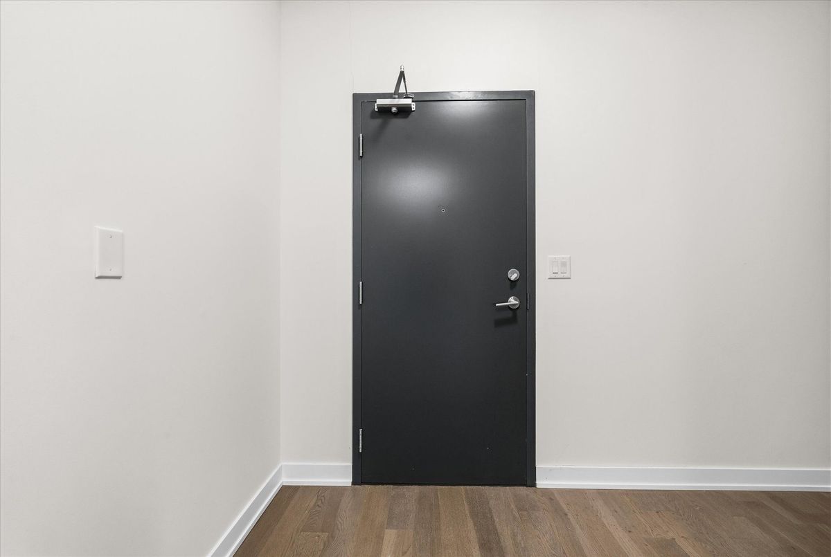 409-1350 Kingston Road 409-1350 Kingston Road Toronto E06