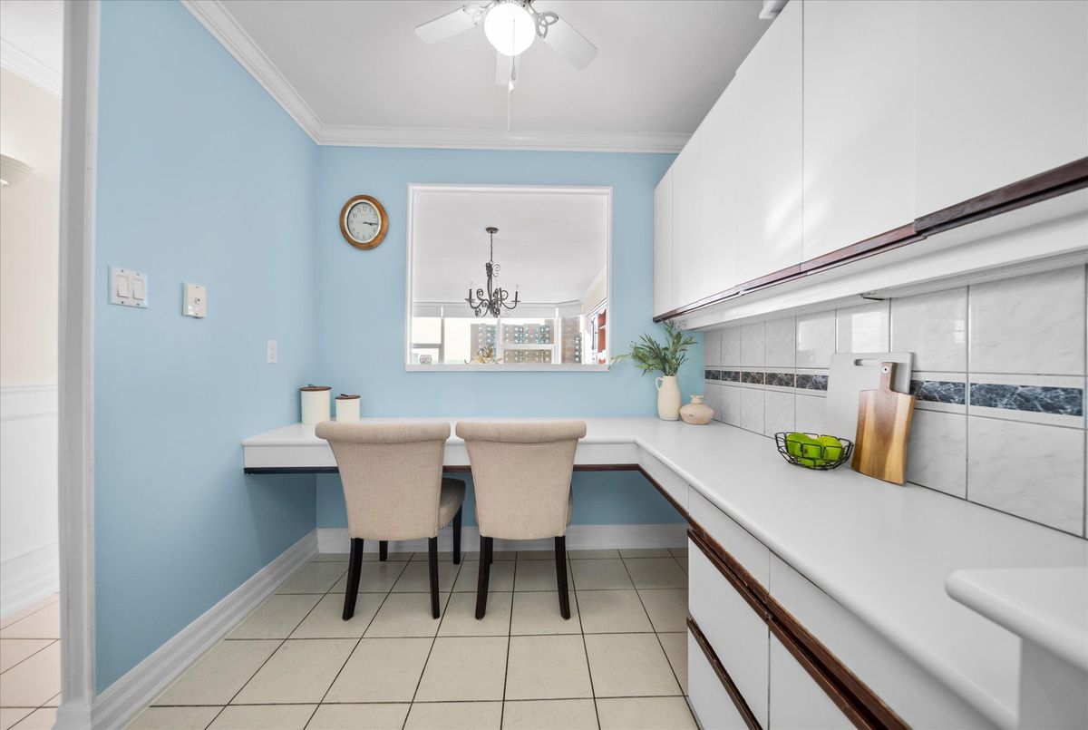 1504-121 Ling Road 1504-121 Ling Road Toronto E10