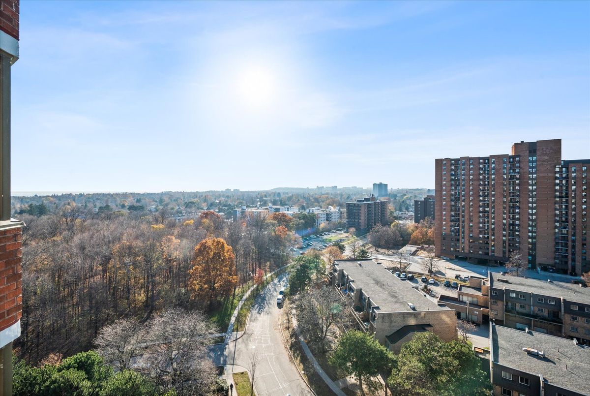 1504-121 Ling Road 1504-121 Ling Road Toronto E10
