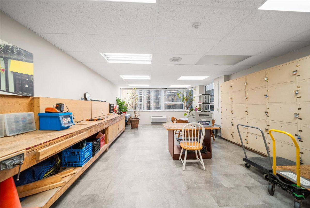 1504-121 Ling Road 1504-121 Ling Road Toronto E10