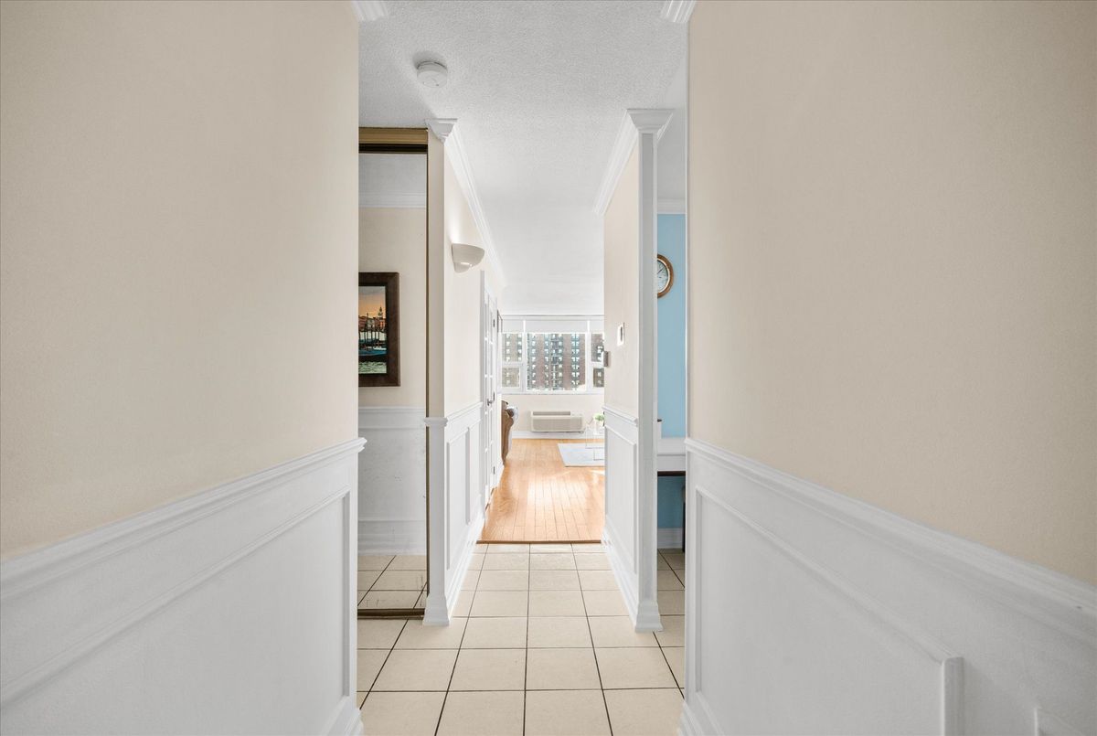 1504-121 Ling Road 1504-121 Ling Road Toronto E10