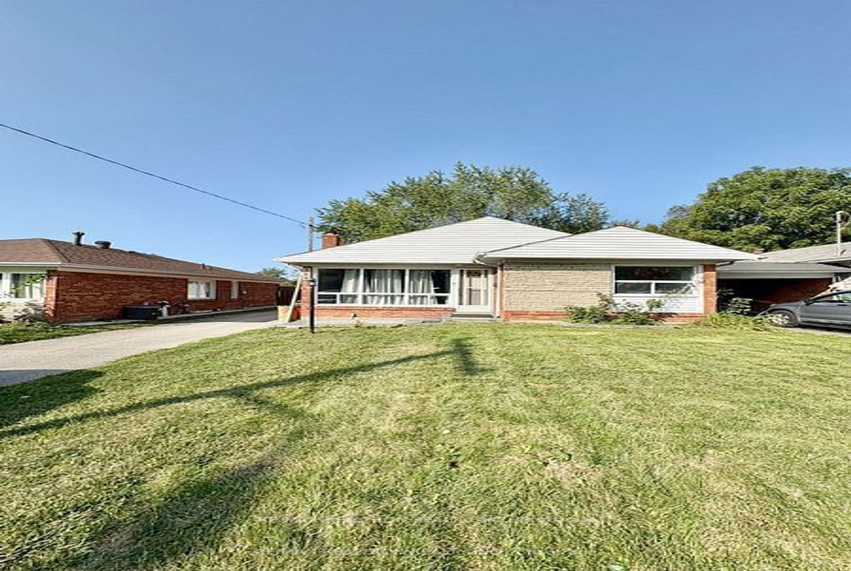 Main-564 McCowan Road Main-564 McCowan Road Toronto E09