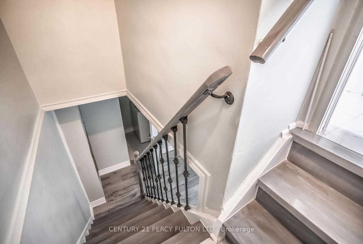 Bsmt-45 Greenock Avenue Bsmt-45 Greenock Avenue Toronto E09