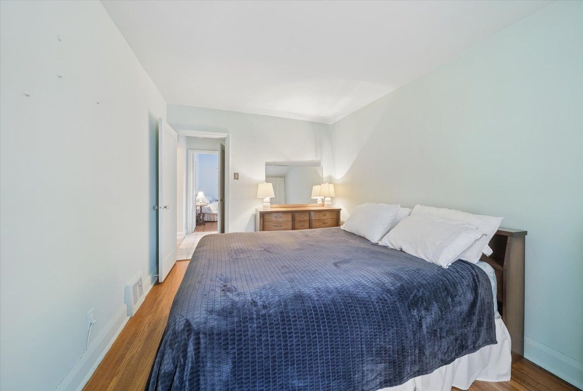 51 Bertha Avenue 51 Bertha Avenue Toronto E04